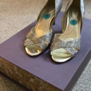 Bandolino Glittering Silver Heels